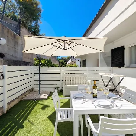 Lejlighed -terrazza Bbq- Wifi Ac Giardino Privato *